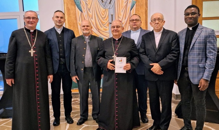 Nagroda "Benemerenti in Opere Evangelizationis" dla Funduszu Pomocy Misjonarzom Diecezji Opolskiej