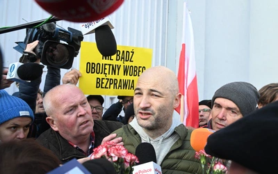 Ks. Olszewski opuścił areszt śledczy na warszawskim Służewcu 