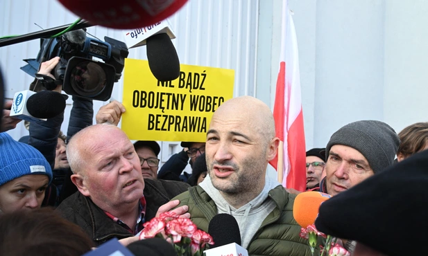 Ks. Olszewski opuścił areszt śledczy na warszawskim Służewcu 