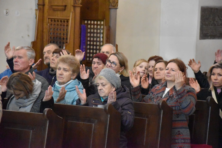 Przasnysz. O. Jose Maniparambil w sanktuarium Matki Bożej