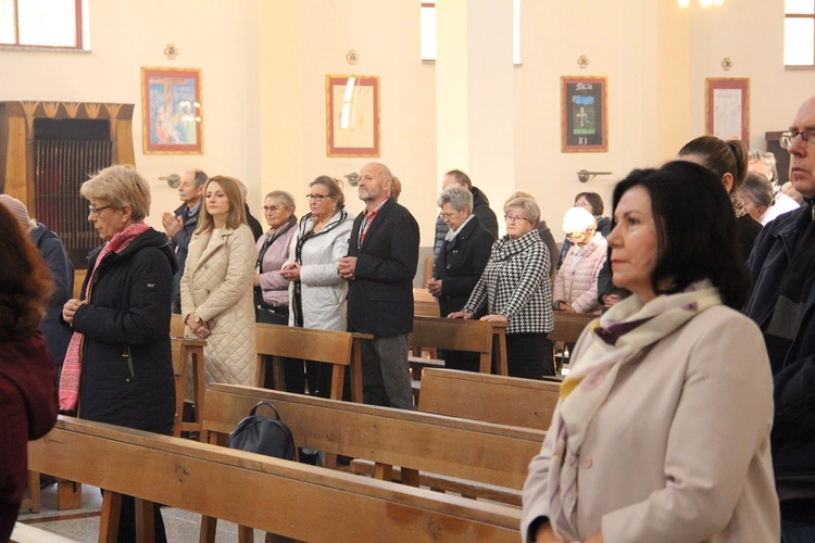 Wierzą w skuteczne wstawiennictwo św. o. Pio