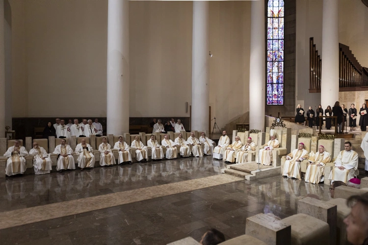 Msza św. w intencji abp. Damiana Zimonia cz.1