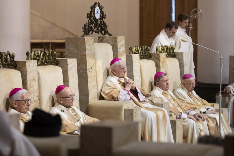 Msza św. w intencji abp. Damiana Zimonia cz.1