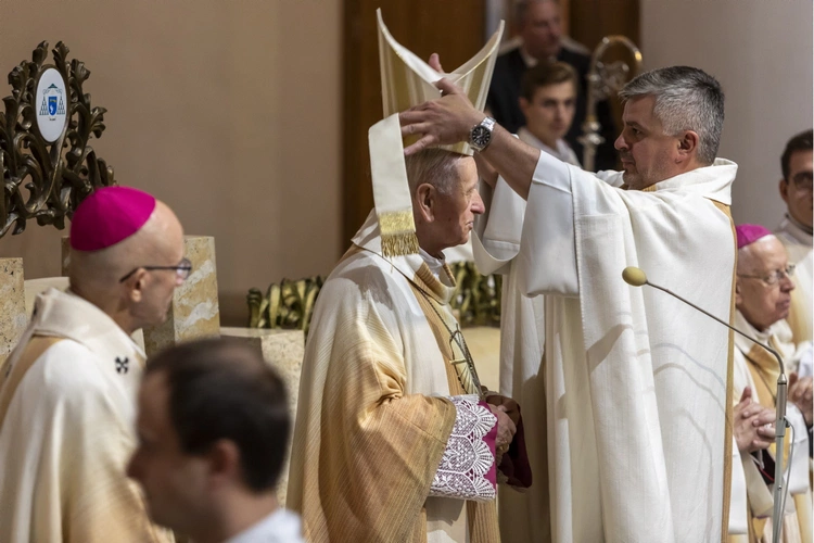Msza św. w intencji abp. Damiana Zimonia cz.1