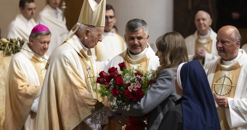 Msza św. w intencji abp. Damiana Zimonia cz.1