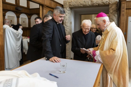 Msza św. w intencji abp. Damiana Zimonia cz.1