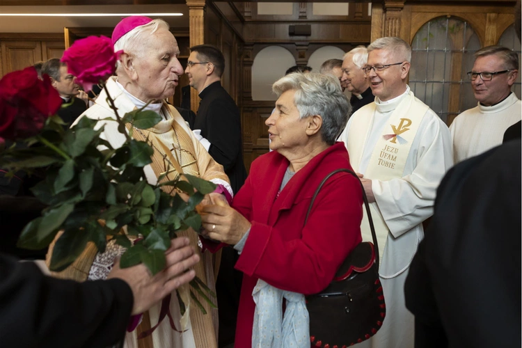 Msza św. w intencji abp. Damiana Zimonia cz.1