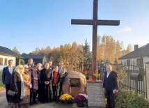 Pamiątkowy obelisk ku czci ks. W. Sedlaka.