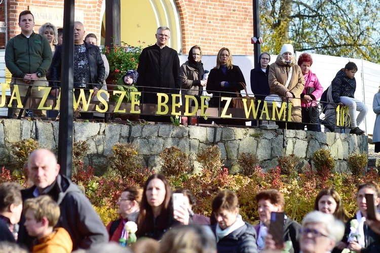 Róże Różańcowe MB Gietrzwałdzkiej