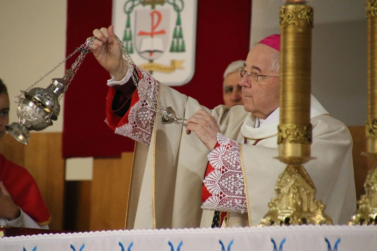 Płock. 25. rocznica poświęcenia kościoła w parafii św. Jadwigi Królowej