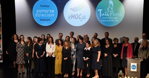 Dekada pomocy dla nieuleczalnie chorych dzieci