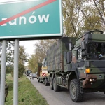 Niemieccy żołnierze pomagają w Bodzanowie