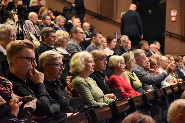 III Forum "Obecni w Kościele"