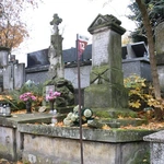 Zabytkowy nagrobek ks. Justyna Łady