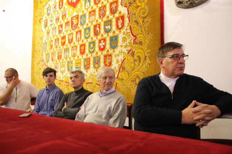 Płock. Prezentacja książki o martyrologium duchowieństwa w KL Soldau