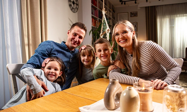 Rodzina (nie od) święta