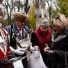 Kwesty dobroczynne na cmentarzach już trwają