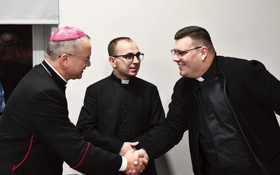 	Nominacje wręczył bp Tadeusz Lityński.