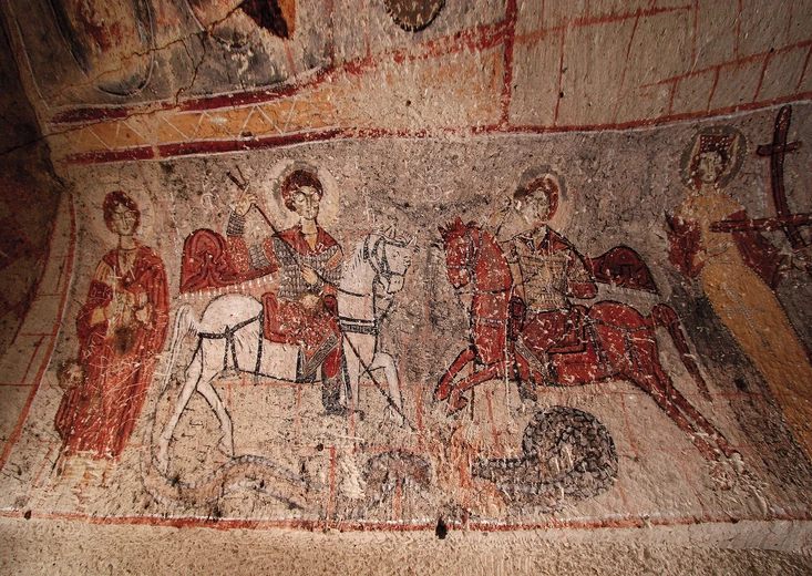 Święci Jerzy i Teodor namalowani w kościele św. Barbary, wykutym w tufowej skale w dolinie Göreme w Turcji.