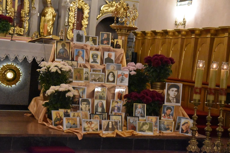 Przasnysz. Bal Wszystkich Świętych