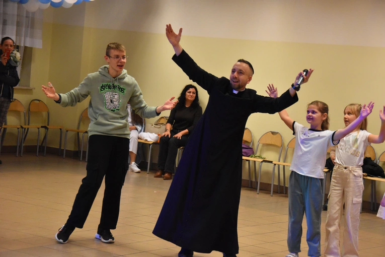 Przasnysz. Bal Wszystkich Świętych