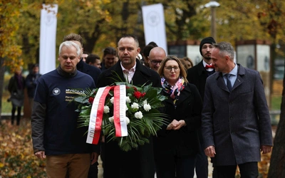 Cyfrowy pomnik pamięci