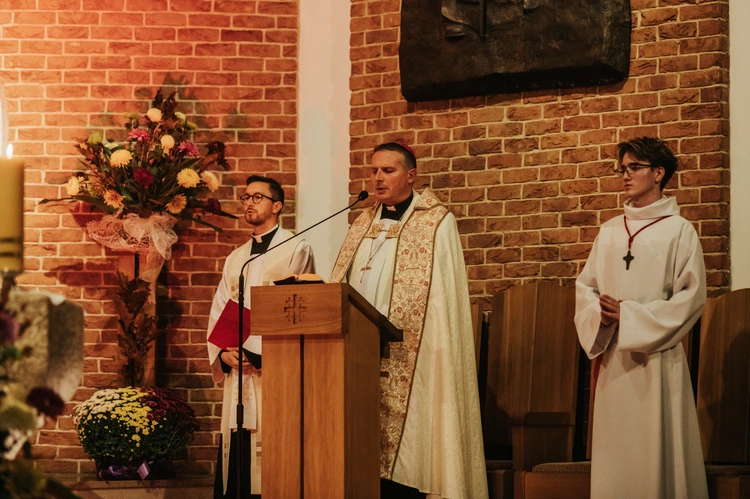 Holy Wins 2024