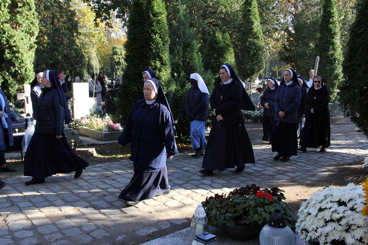 Uroczystość Wszystkich Świętych na cmentarzu przy ul. Bujwida