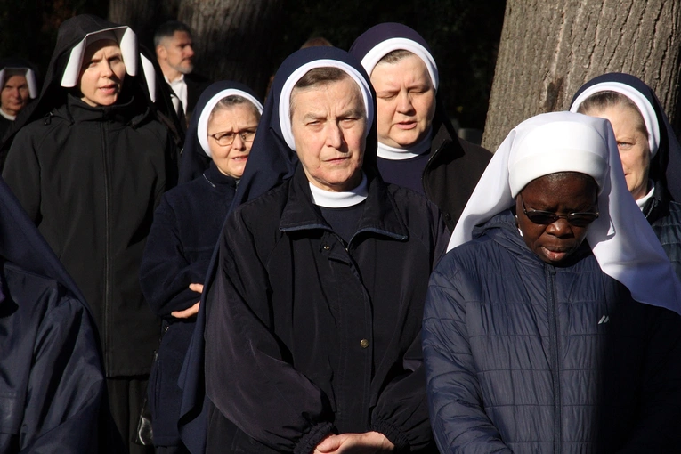Uroczystość Wszystkich Świętych na cmentarzu przy ul. Bujwida