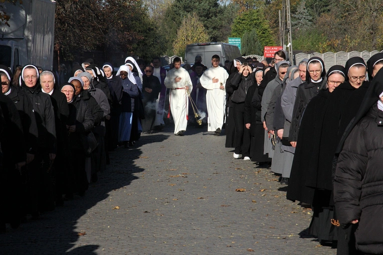 Uroczystość Wszystkich Świętych na cmentarzu przy ul. Bujwida