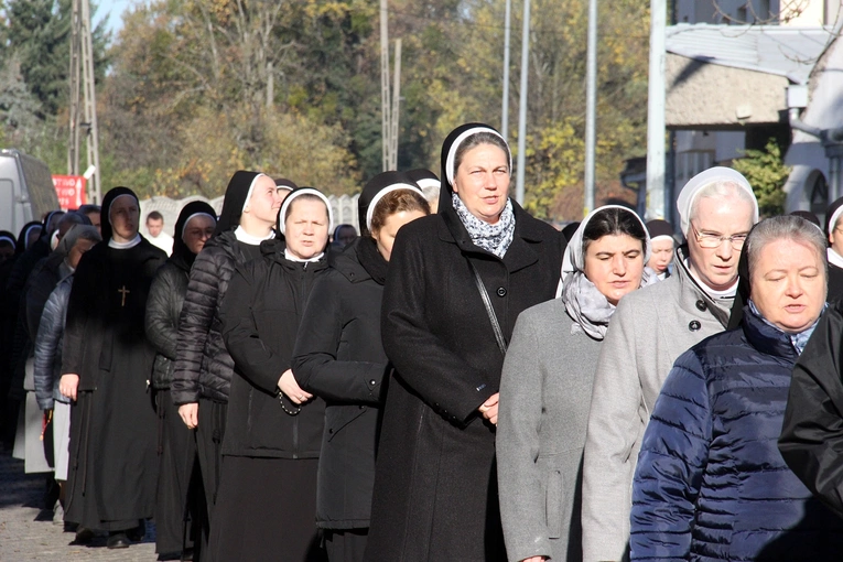 Uroczystość Wszystkich Świętych na cmentarzu przy ul. Bujwida