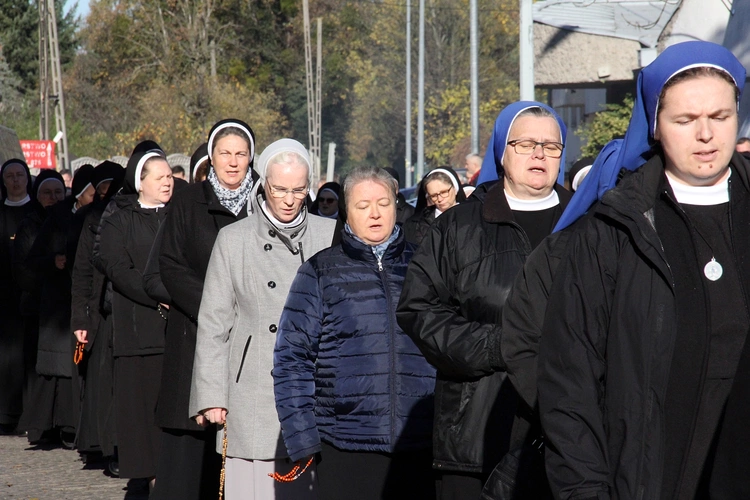 Uroczystość Wszystkich Świętych na cmentarzu przy ul. Bujwida