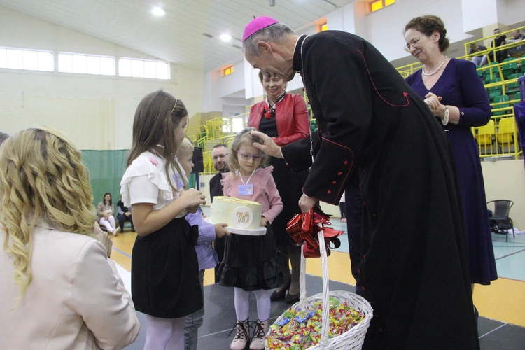 Dzieci czują bliskość aniołów i same chcą być jak one