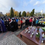 Procesja żałobna po Cmentarzu Wawrzyszewskim