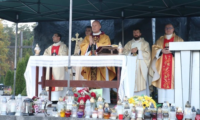 Uroczystość Wszystkich Świętych 