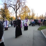 Uroczystość na cmentarzu