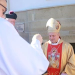 Poświęcenie krypty i figur świętych