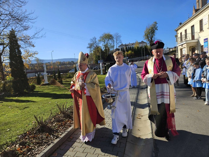 Poświęcenie krypty i figur świętych