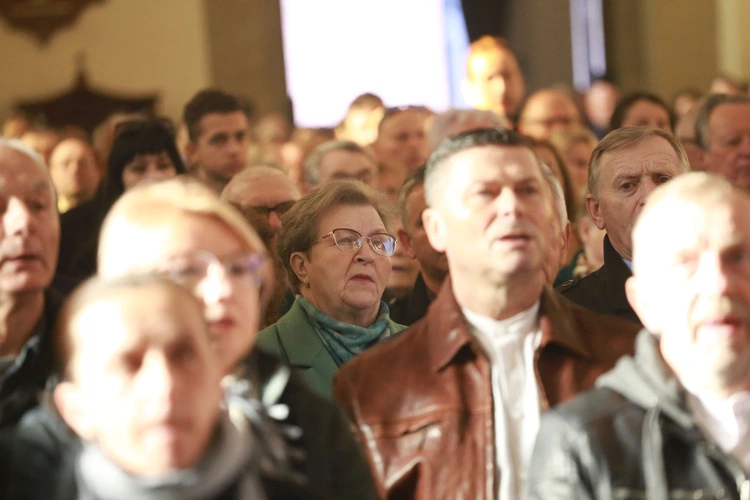 Poświęcenie krypty i figur świętych
