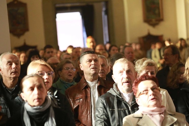 Poświęcenie krypty i figur świętych