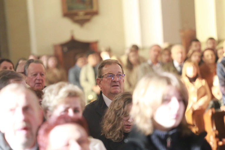 Poświęcenie krypty i figur świętych
