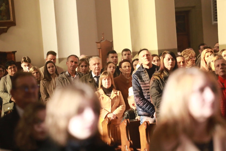 Poświęcenie krypty i figur świętych