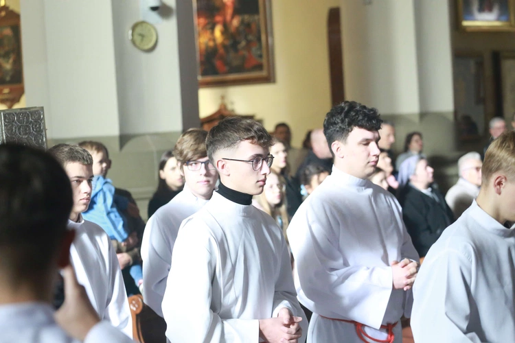 Poświęcenie krypty i figur świętych