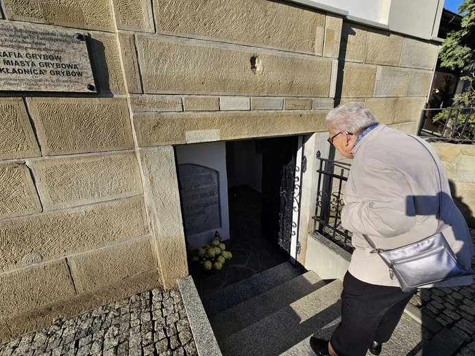 Poświęcenie krypty i figur świętych