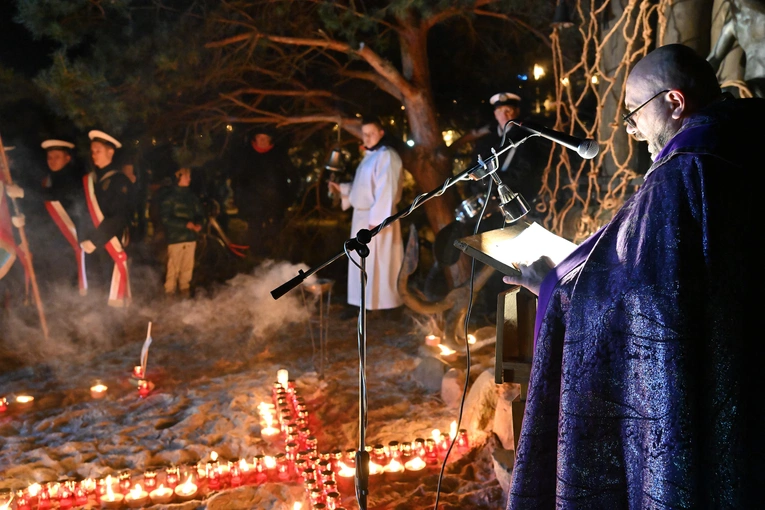Modlitwa za zmarłych na morzu 2024