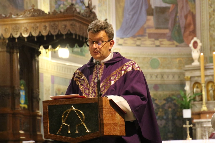 Płock. Msza św. za zmarłych pacjentów hospicjum Caritas