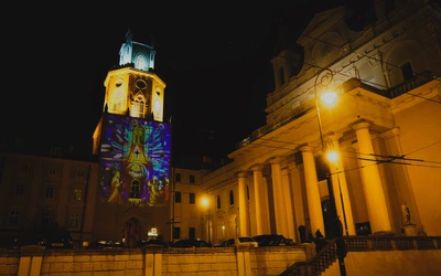 Iluminacje Miast - Mapping Niepodległościowy na Wieży Trynitarskiej 