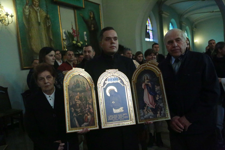 Początek peregrynacji Tryptyku Pleśneńskiego