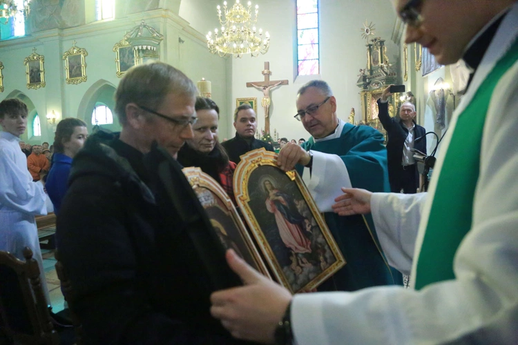 Początek peregrynacji Tryptyku Pleśneńskiego