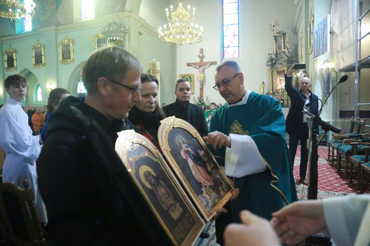 Początek peregrynacji Tryptyku Pleśneńskiego